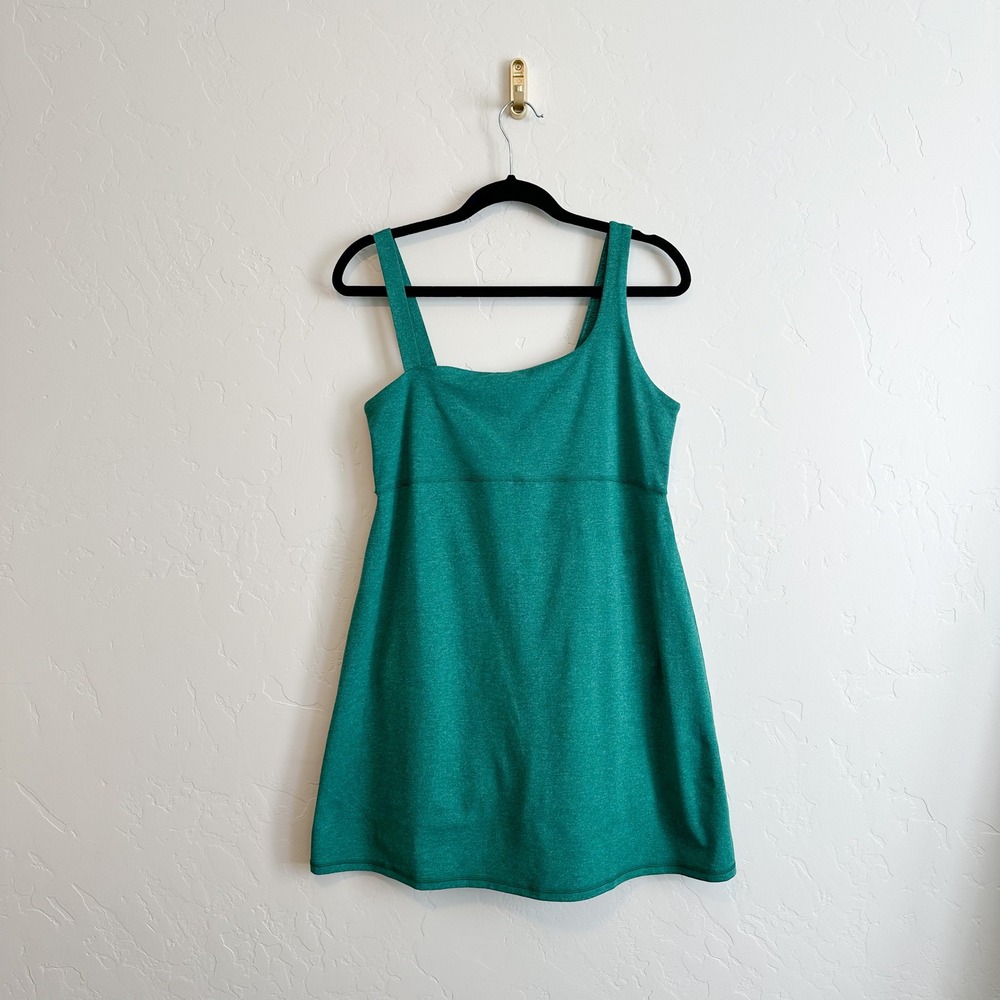 OFFLINE Aerie | Hugger Asymmetrical Athletic Dress Skort, Moulant Green | Large - Picture 2 of 7